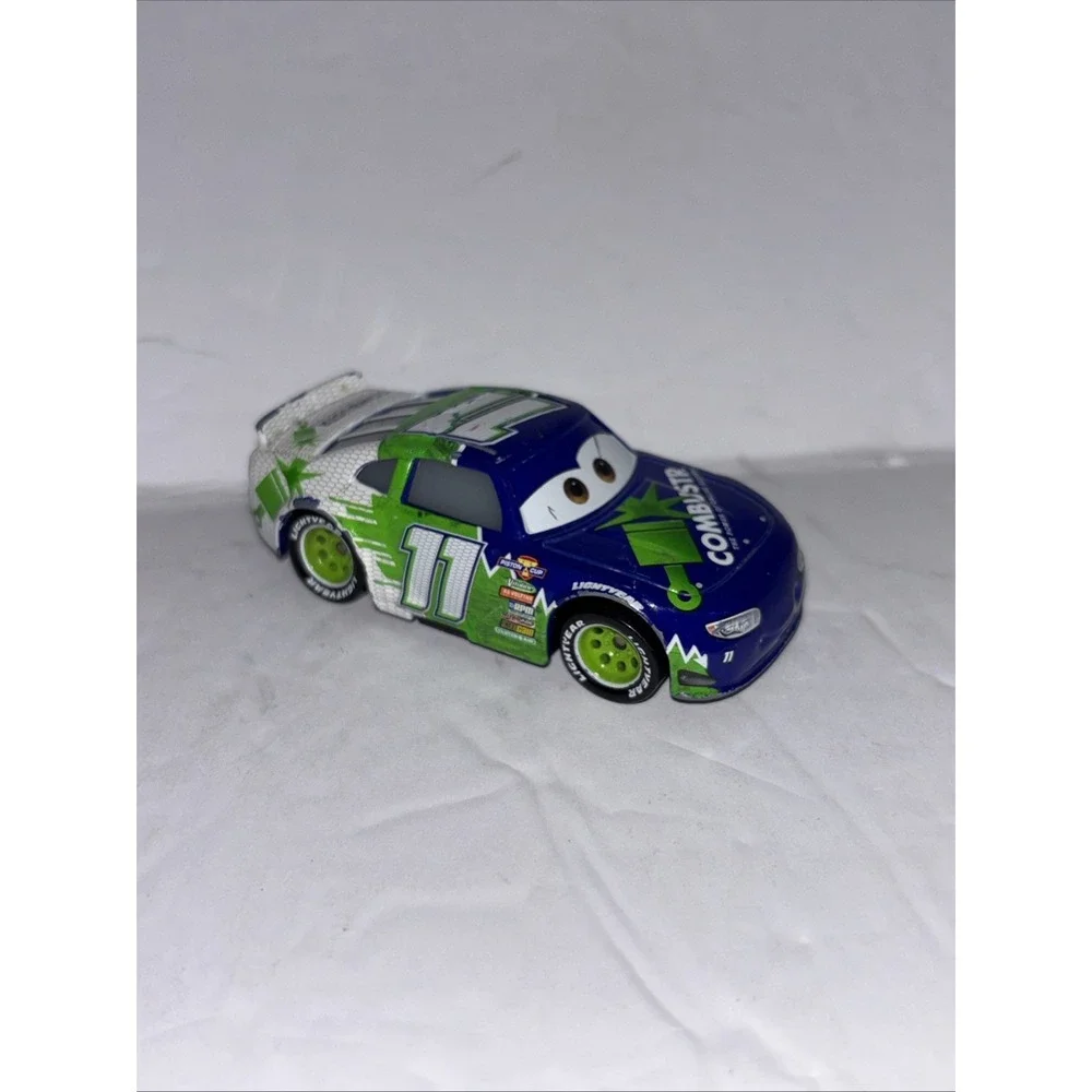 Disney Pixar Cars #11 Combustr Chip Gearings Die Cast Car 3